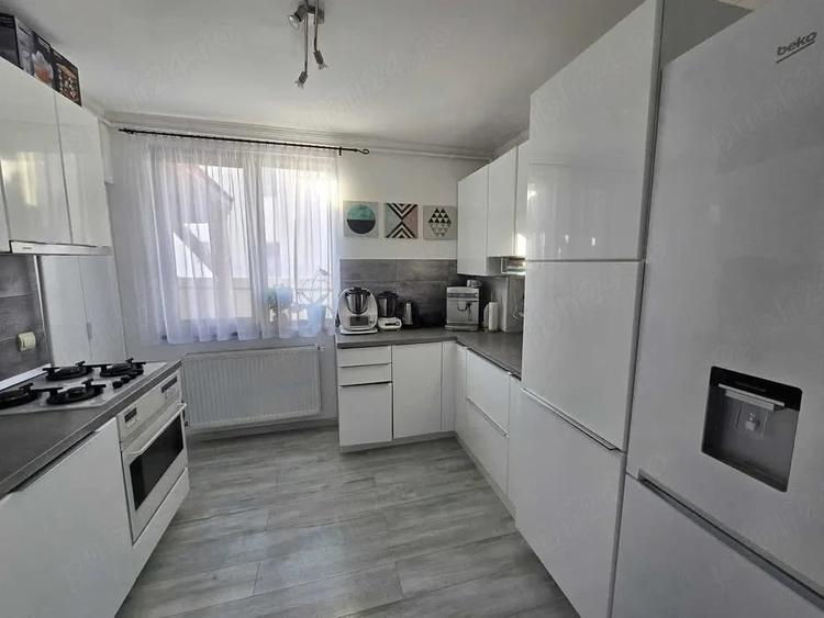 Casă cu 4 camere cu Teren 308 Mp în Sângeorgiu de Mureș