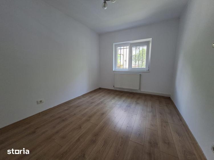 Apartament cu 3 camere decomandat în Viile Noi