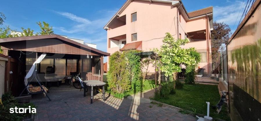 Casă cu 6 camere cu Teren 400 Mp în Podari