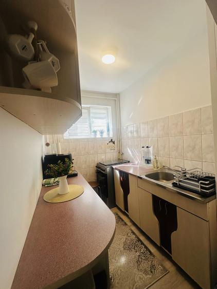 Apartament cu 2 camere semidecomandat, mobilat în Mănăștur