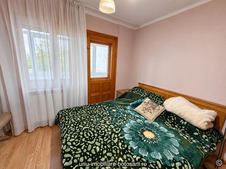 Apartament cu 3 camere decomandat în Sud-Vest