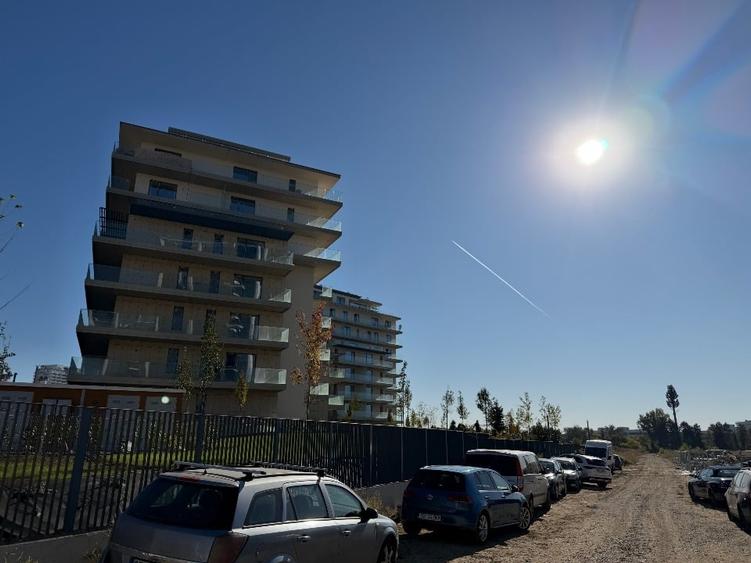 Apartament cu 3 camere decomandat în Floreasca