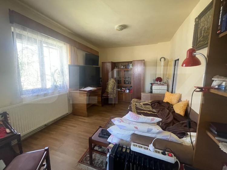 Casă individuală cu 5 camere cu Canalizare în Central