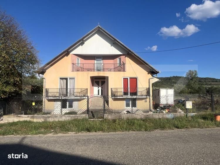 Casă cu 4 camere în Chiraleș