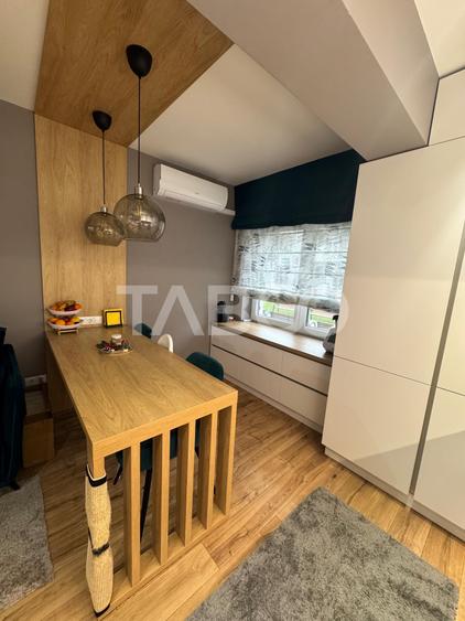 Apartament cu 3 camere semidecomandat, mobilat în Turnișor