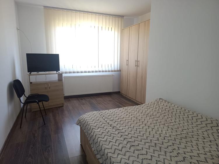 Casă cu 4 camere cu Teren 200 Mp în Mărgeanului