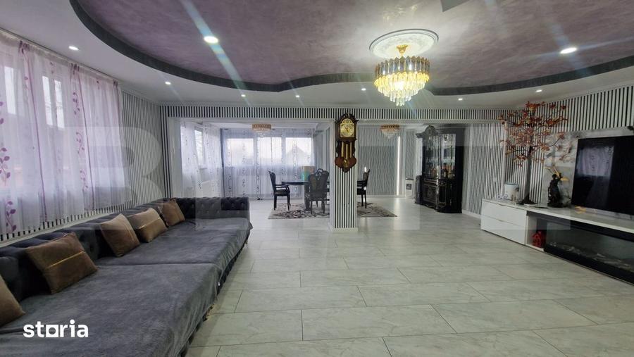 Casă cu 6 camere cu Piscina în Baciu