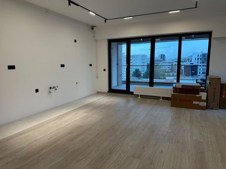 Apartament cu 3 camere decomandat în Vitan Mall