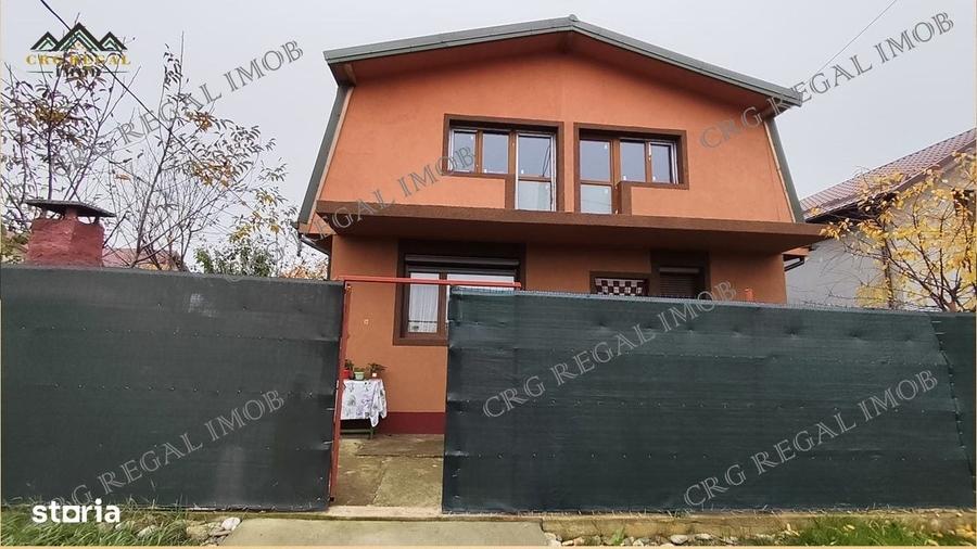 Casă cu 4 camere cu Teren 270 Mp în Central