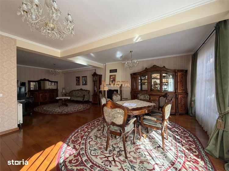 Casă cu 4 camere în Centrul Civic