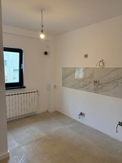Apartament cu 3 camere decomandat în Beller