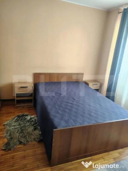 Apartament cu 3 camere decomandat în Ultimul leu