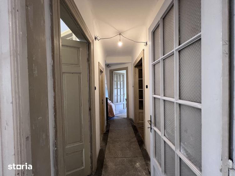 Apartament cu 3 camere în Centrul Istoric