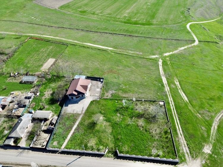 Casă / Vilă cu 5 camere de vânzare Garoafa/Rachitosu - 32
