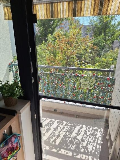 Apartament cu 2 camere decomandat în Titan