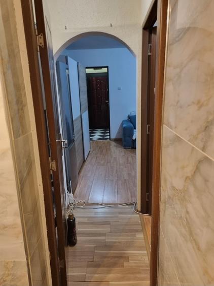 Apartament cu 2 camere semidecomandat în Brâncoveanu