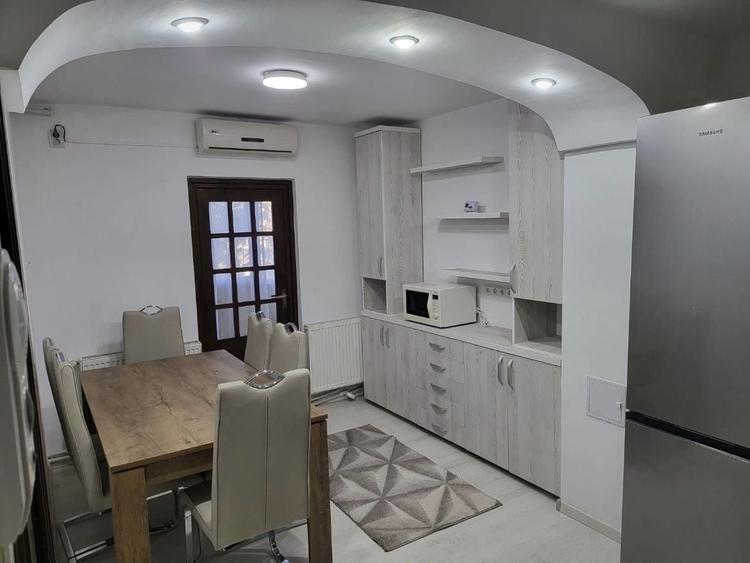 Apartament cu 2 camere decomandat în Exterior Vest
