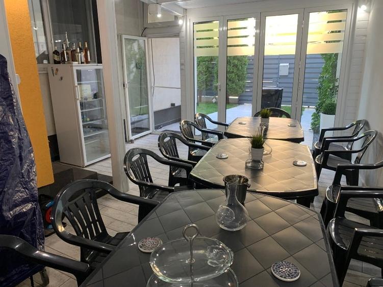 Duplex cu 4 camere cu Canalizare în Central