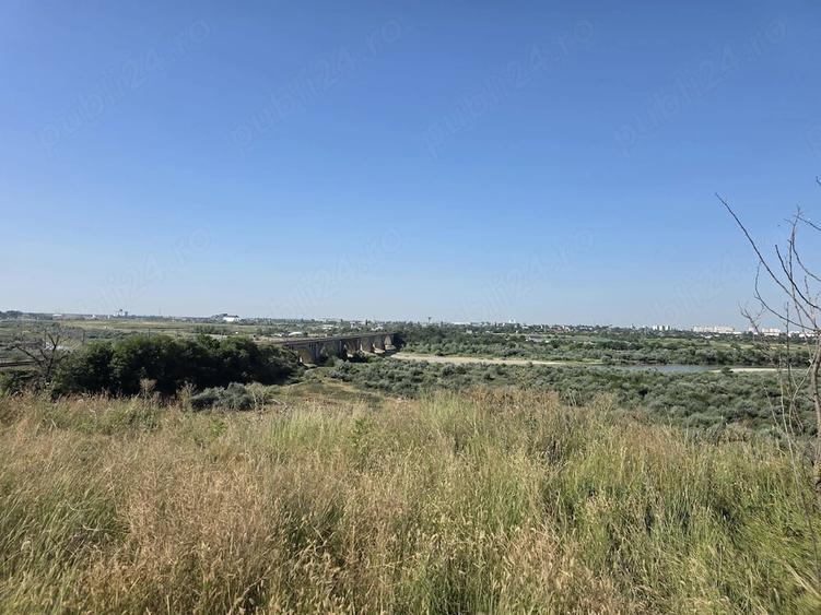 Teren de 3641 mp, în Băjani