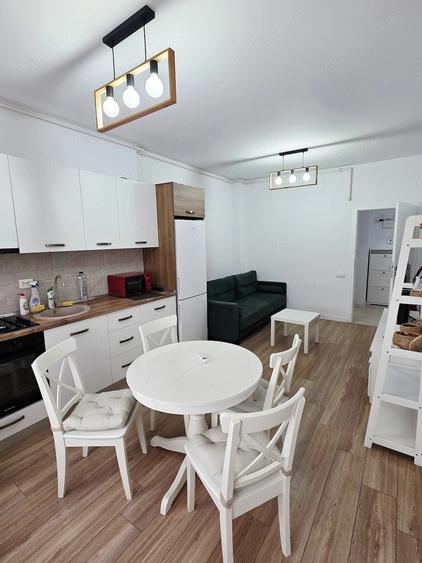 Apartament cu 2 camere semidecomandat în Militari