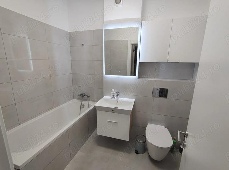 Apartament cu 2 camere decomandat în Păcii