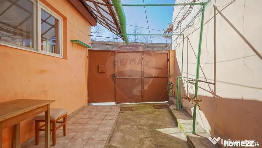 Casă cu 3 camere cu Teren 112 Mp în Schei