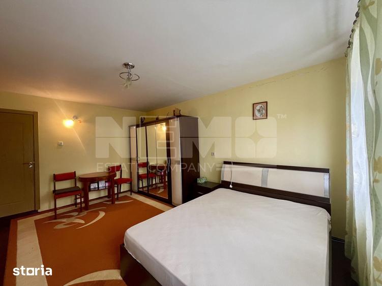Casă cu 4 camere cu Teren 2350 Mp în Central