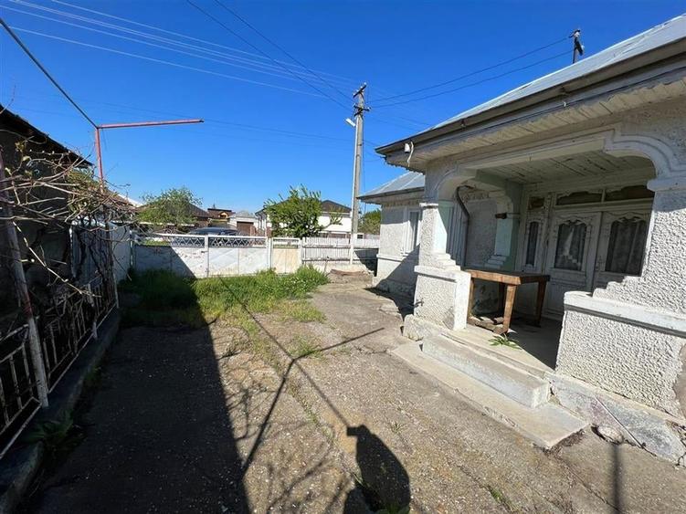 Casă individuală cu 4 camere cu Teren 1881 Mp în Milcovul