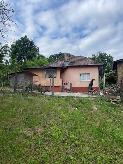 Casă cu 3 camere în Goranu