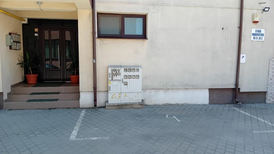 Apartament cu 2 camere decomandat în Central