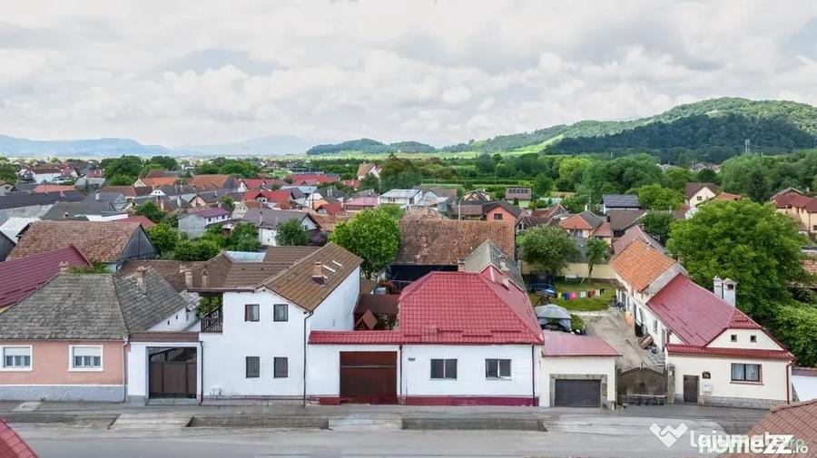 Casă cu 4 camere cu Teren 1004 Mp în Hărman