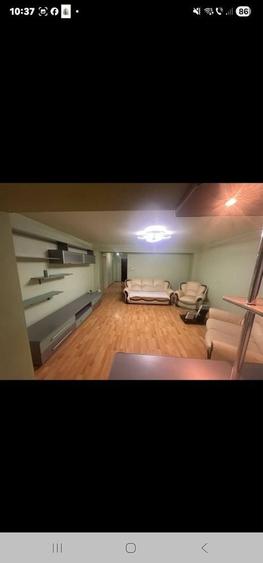 Apartament cu 3 camere decomandat în Exterior Vest