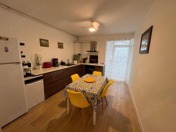 Apartament cu 3 camere semidecomandat în Șelimbăr