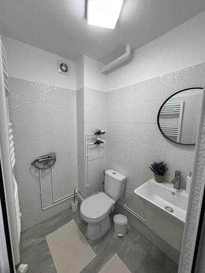 Apartament cu 2 camere semidecomandat în Exterior Vest