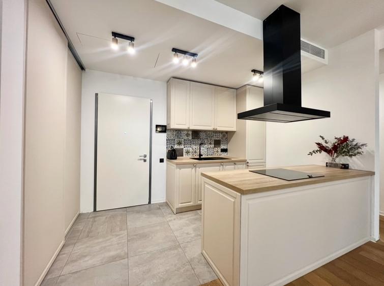 Apartament cu 3 camere semidecomandat, mobilat în Herăstrău