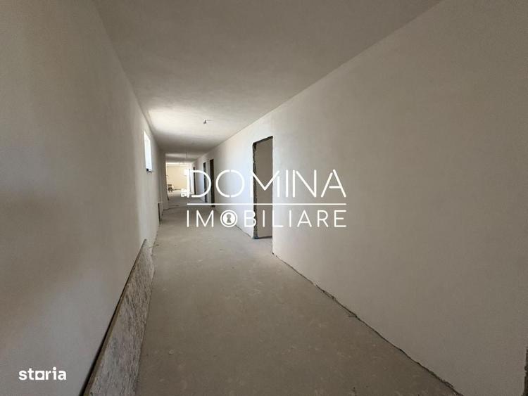 Spațiu comercial, de 765 mp, în Central
