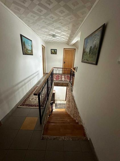 Casă cu 4 camere cu Teren 400 Mp în Orașul de Jos