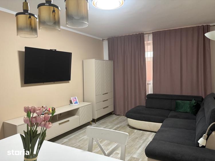 Apartament cu 3 camere în Drumul Taberei