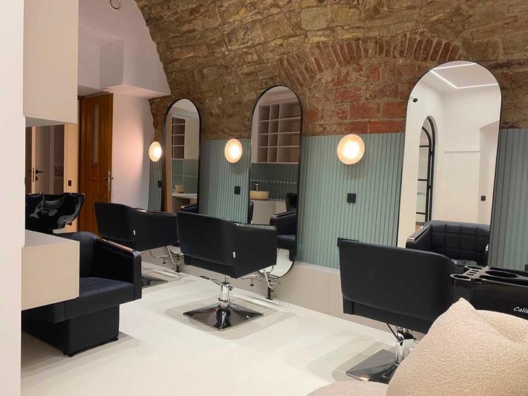 Spațiu comercial, de 74 mp, în Central