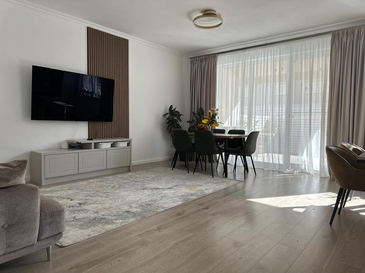 Duplex cu 5 camere cu Canalizare în Giroc