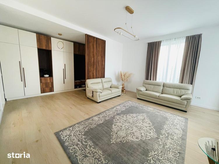 Casă cu 4 camere cu Teren 450 Mp în Păulești