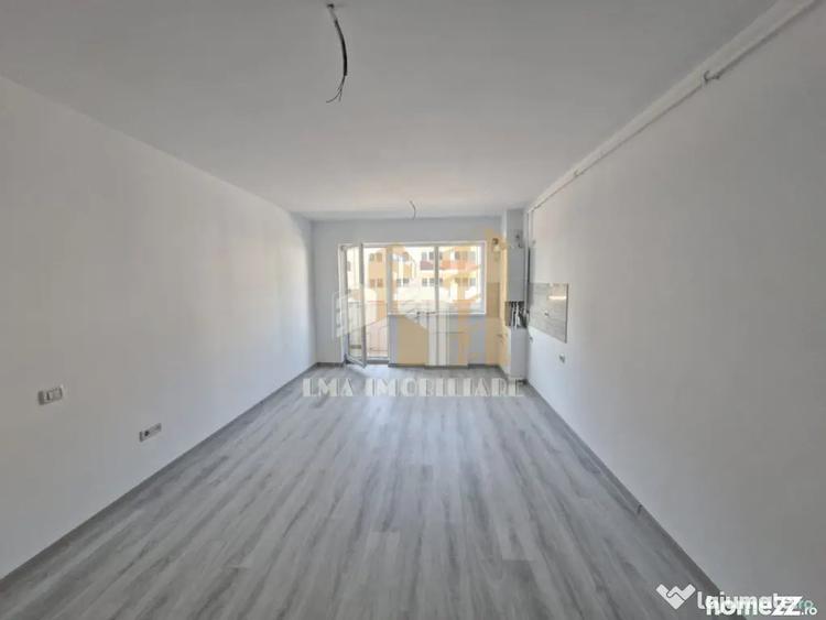 Apartament cu 2 camere semidecomandat în Sânpetru