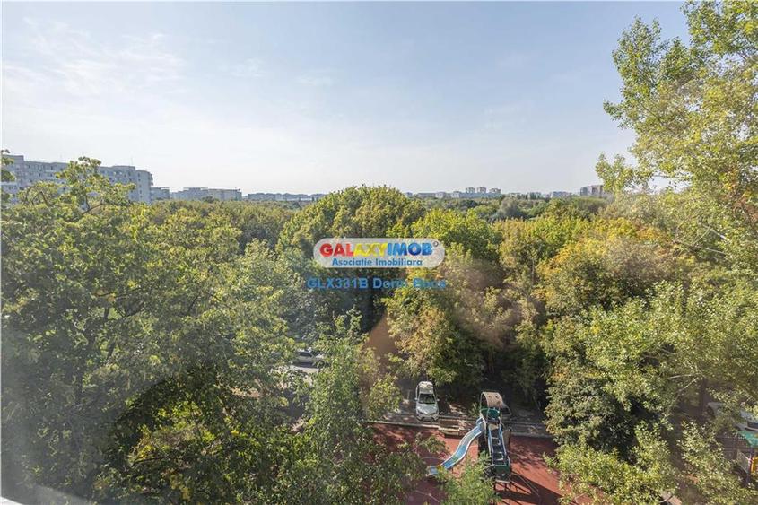 Apartament cu 2 camere decomandat, mobilat în Titan