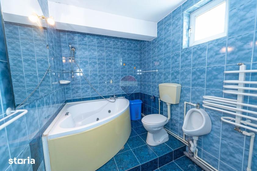Casă cu 6 camere cu Teren 1000 Mp în Central