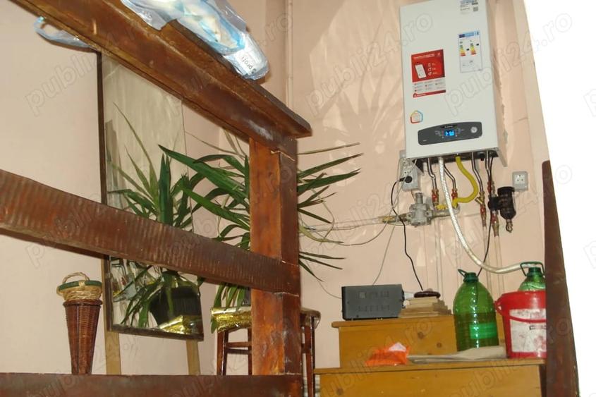 Apartament cu 3 camere decomandat în Sinaia