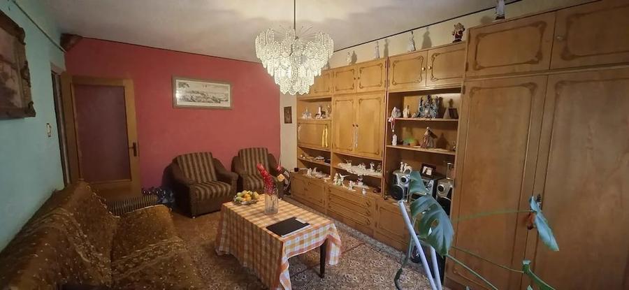 Apartament cu 3 camere decomandat în C5