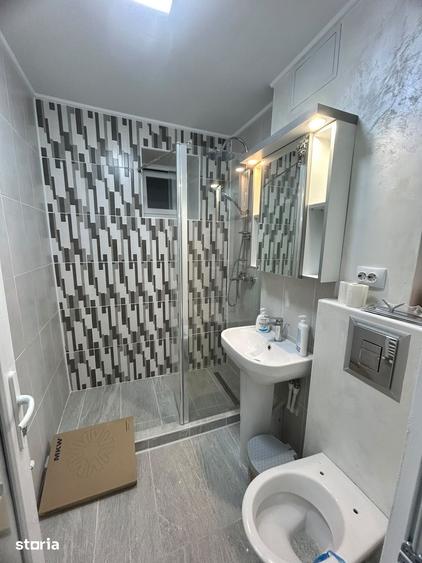 Apartament cu 2 camere semidecomandat în Calea Galați