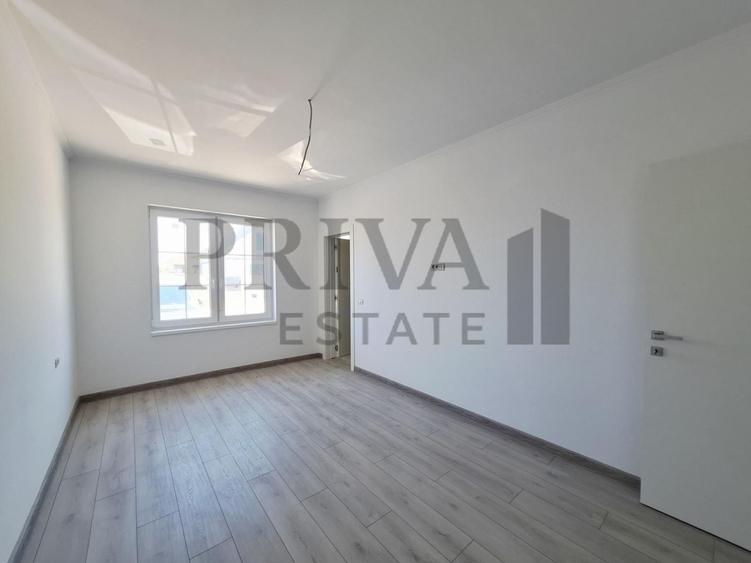 Duplex cu 3 camere cu Canalizare în Urseni
