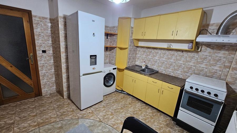Apartament cu 2 camere decomandat în Valea Moșneagului