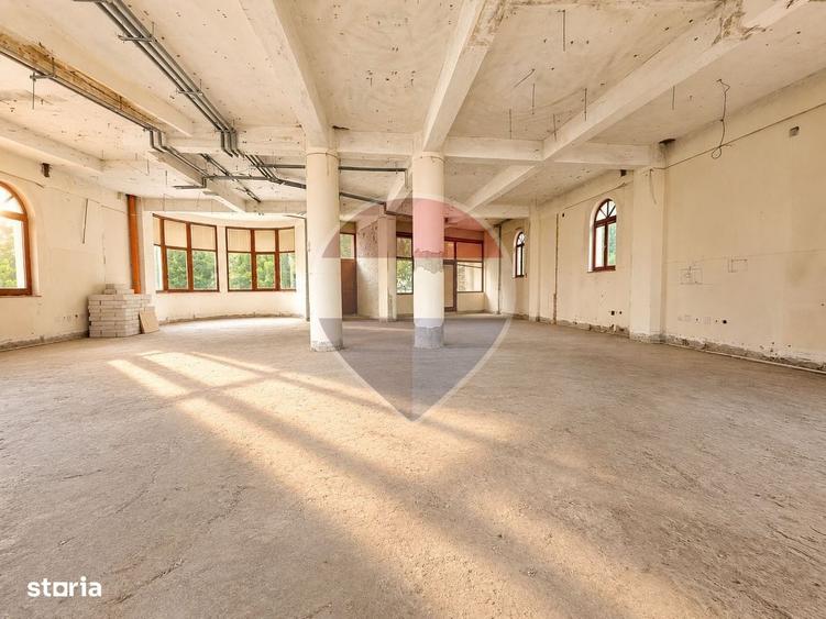 Casă cu 4 camere cu Teren 409 Mp în Central